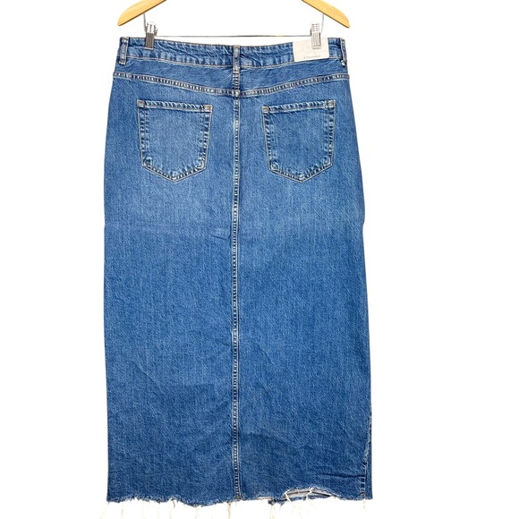 Stradivarius Denim Midi Skirt Front Slit Raw Hem Blue Jean Skirt Size‎ 12 - Picture 2 of 6